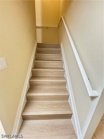 9077 Gervais CIR 904, Naples, FL 34120