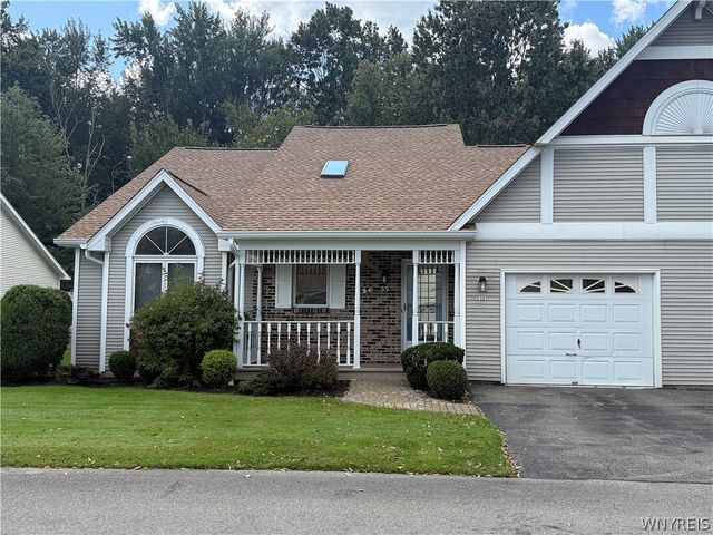 59 Spicebush Lane, Amherst, NY 14221
