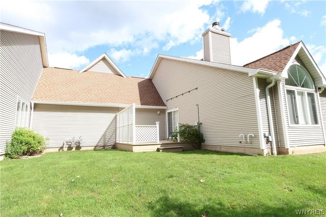 59 Spicebush Lane, Amherst, NY 14221