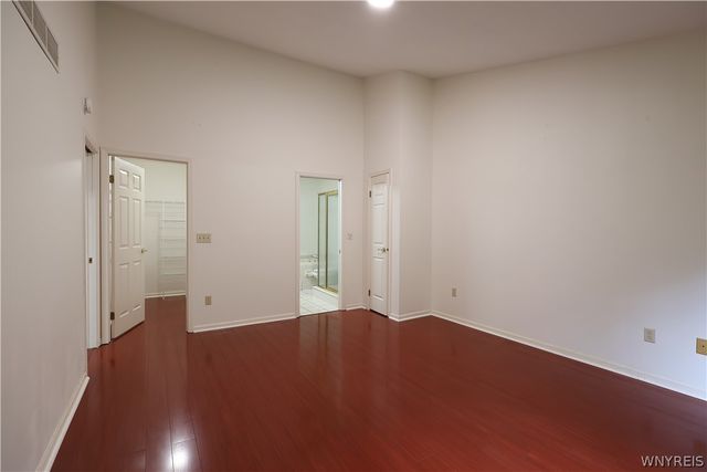 59 Spicebush Lane, Amherst, NY 14221