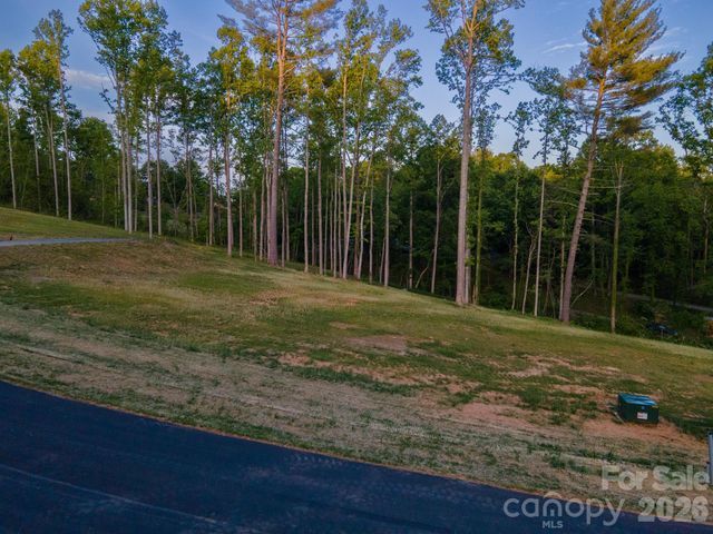 415 Fairview Drive, Fairview, NC 28730