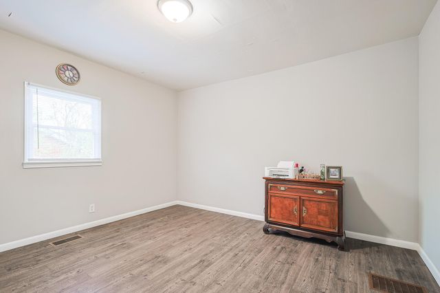 7313 Dixie HWY, Florence, KY 41042