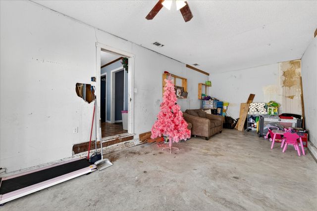 1115 Fisher Street, Bellmead, TX 76705