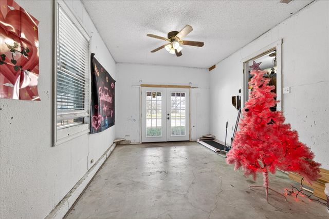 1115 Fisher Street, Bellmead, TX 76705