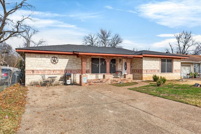 1115 Fisher Street, Bellmead, TX 76705