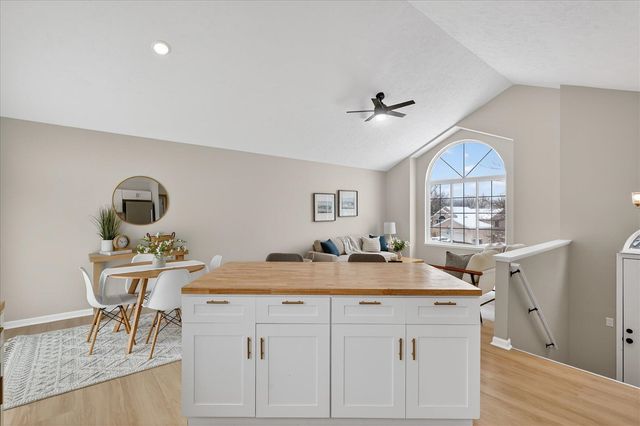 145 Rollingwood Drive, Rockford, MI 49341