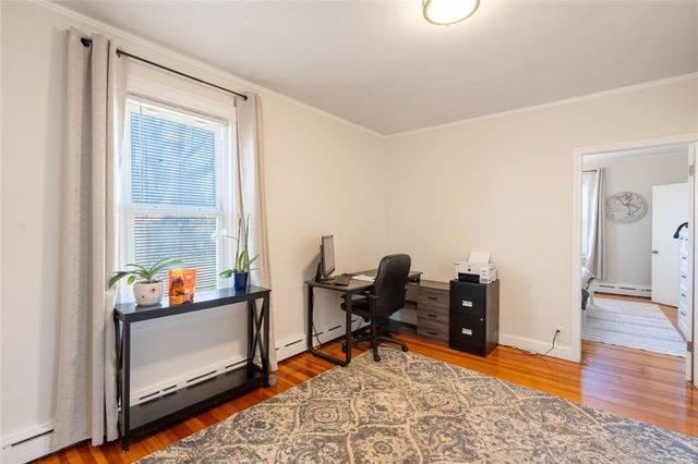 35 E Knowlton Street, East Providence, RI 02915