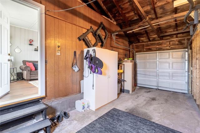 35 E Knowlton Street, East Providence, RI 02915