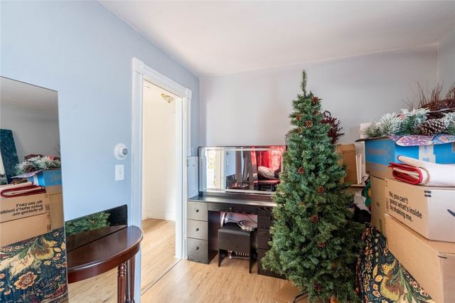 35 E Knowlton Street, East Providence, RI 02915