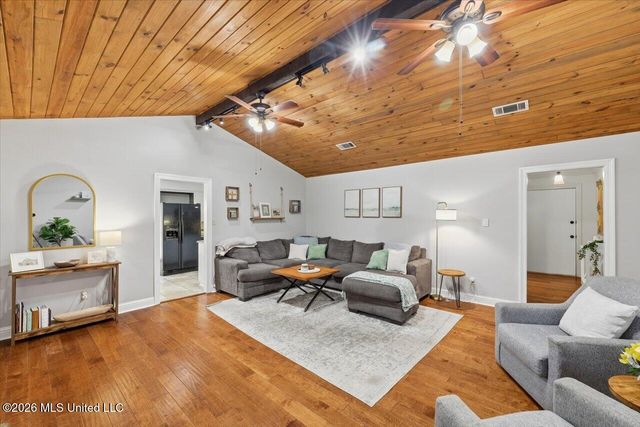 122 Woodgate Drive, Brandon, MS 39042