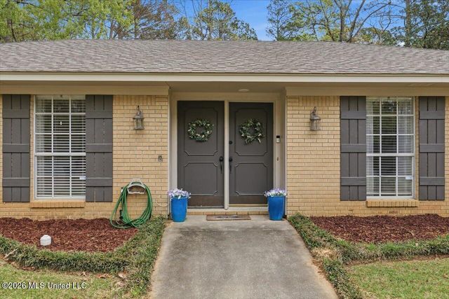 122 Woodgate Drive, Brandon, MS 39042