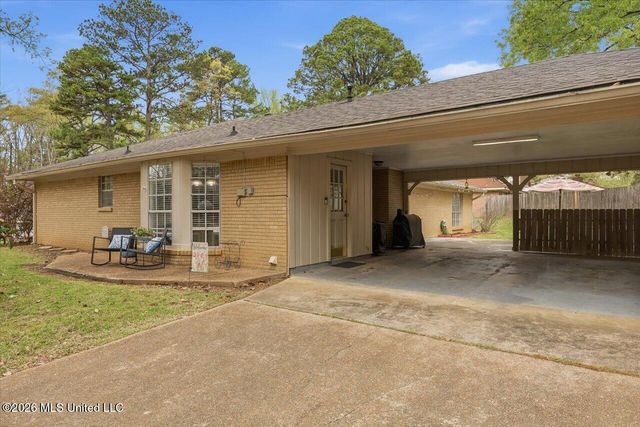 122 Woodgate Drive, Brandon, MS 39042