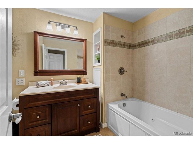 12543 E Cornell Cir, Aurora, CO 80014