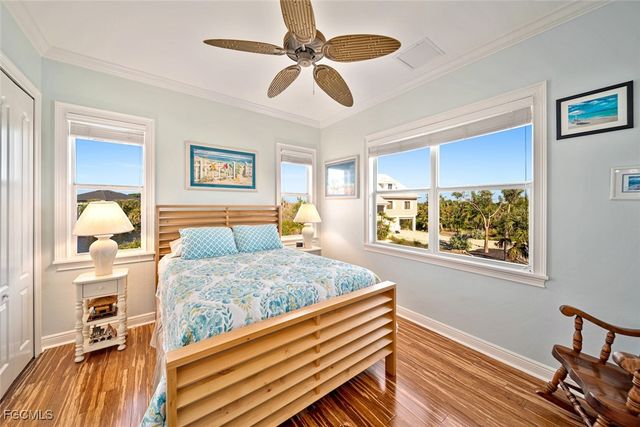 697 Spartina CT, Sanibel, FL 33957