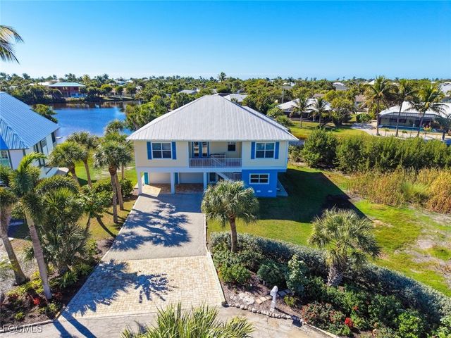 697 Spartina CT, Sanibel, FL 33957
