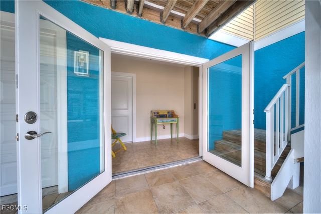 697 Spartina CT, Sanibel, FL 33957