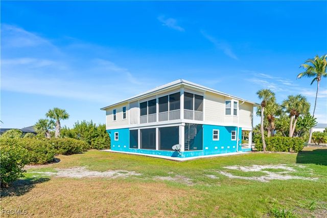 697 Spartina CT, Sanibel, FL 33957