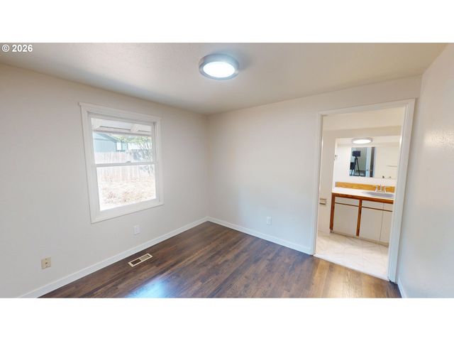 6354 HIAWATHA Ct, Lake Oswego, OR 97035