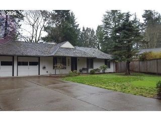 6354 HIAWATHA Ct, Lake Oswego, OR 97035