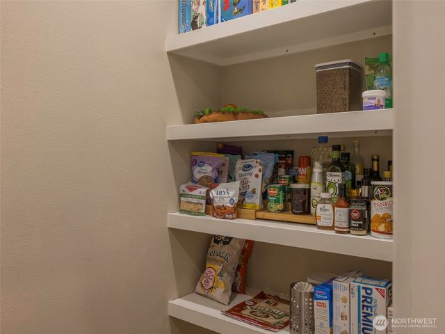 1934 W 8th Street, Port Angeles, WA 98363