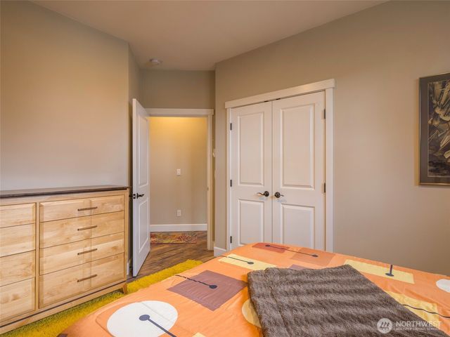 1934 W 8th Street, Port Angeles, WA 98363