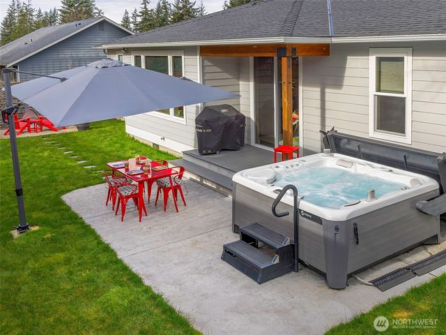 1934 W 8th Street, Port Angeles, WA 98363