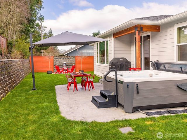 1934 W 8th Street, Port Angeles, WA 98363