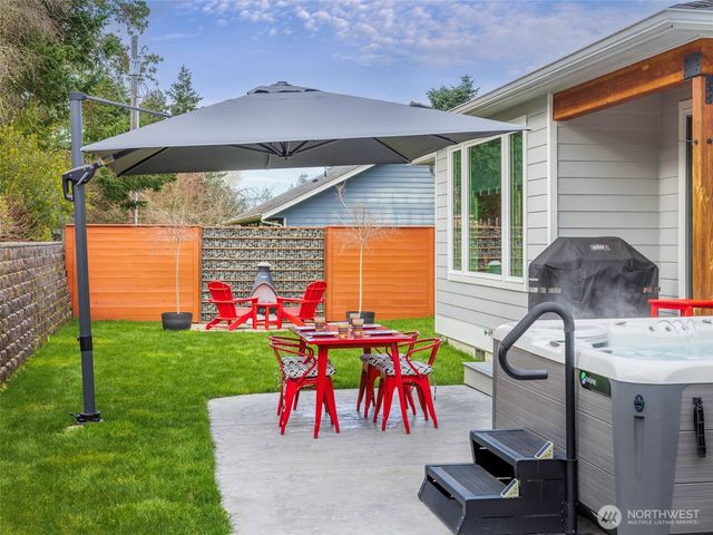 1934 W 8th Street, Port Angeles, WA 98363