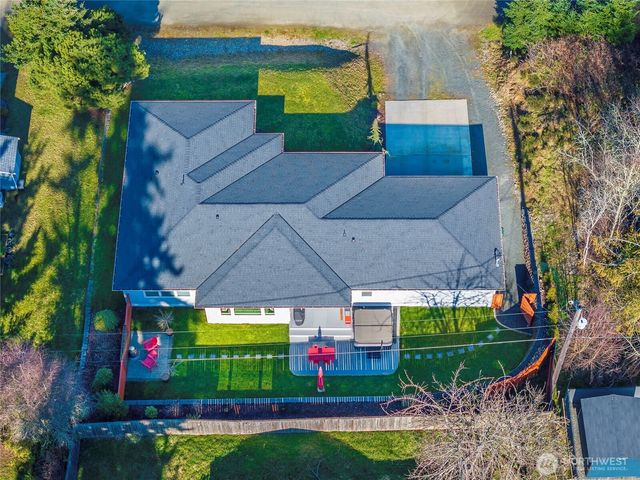 1934 W 8th Street, Port Angeles, WA 98363