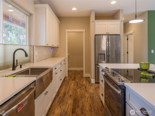 1934 W 8th Street, Port Angeles, WA 98363