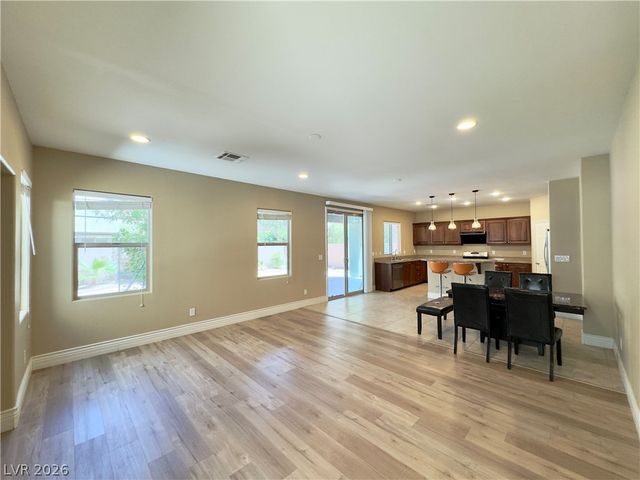 52 Tall Ruff Drive, Las Vegas, NV 89148
