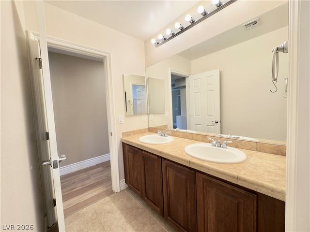52 Tall Ruff Drive, Las Vegas, NV 89148