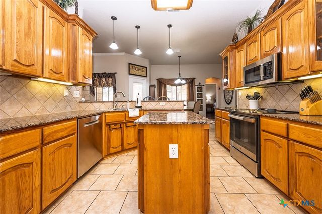 414 Winter Sun Drive, Harker Heights, TX 76548