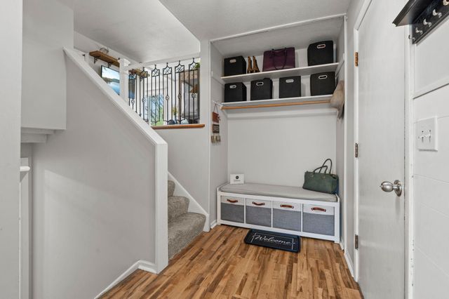 1047 Lowell Drive, Apple Valley, MN 55124