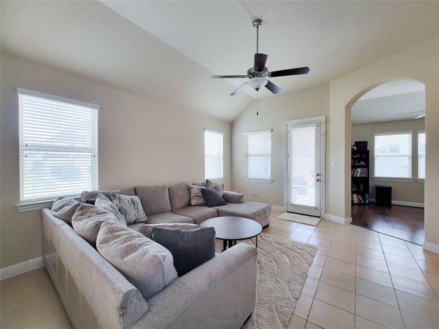 21103 Normandy Glen Street, Kingwood, TX 77339