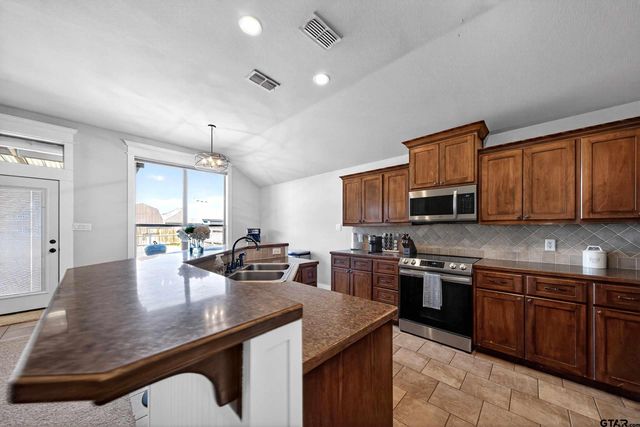 11087 Westhaven Cir, Flint, TX 75762