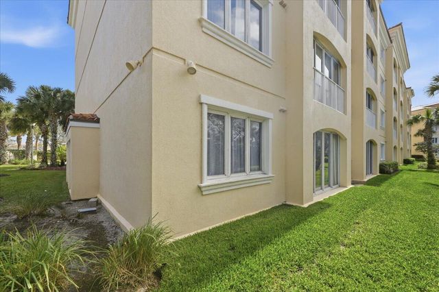 36 Harbour Isle Drive W 106, Fort Pierce, FL 34949