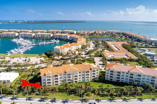 36 Harbour Isle Drive W 106, Fort Pierce, FL 34949