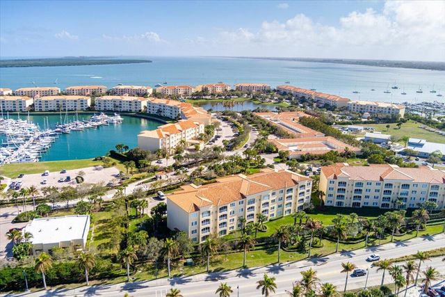 36 Harbour Isle Drive W 106, Fort Pierce, FL 34949