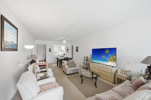 36 Harbour Isle Drive W 106, Fort Pierce, FL 34949