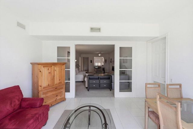 36 Harbour Isle Drive W 106, Fort Pierce, FL 34949