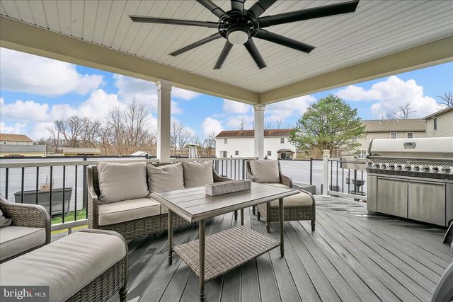 247 BAINBRIDGE CIR, Reading, PA 19608