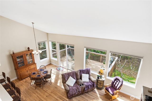 15 Leighbrook Lane, Port Ludlow, WA 98365