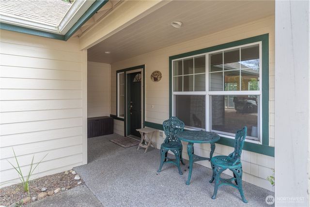 15 Leighbrook Lane, Port Ludlow, WA 98365