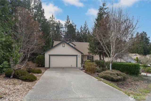 15 Leighbrook Lane, Port Ludlow, WA 98365