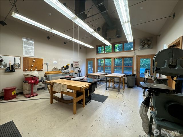 15 Leighbrook Lane, Port Ludlow, WA 98365