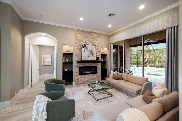 8122 LONE TREE GLEN, Lakewood Ranch, FL 34202
