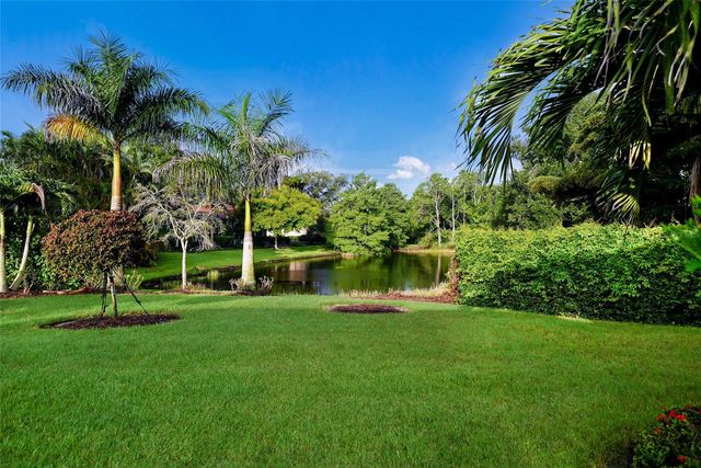 8122 LONE TREE GLEN, Lakewood Ranch, FL 34202
