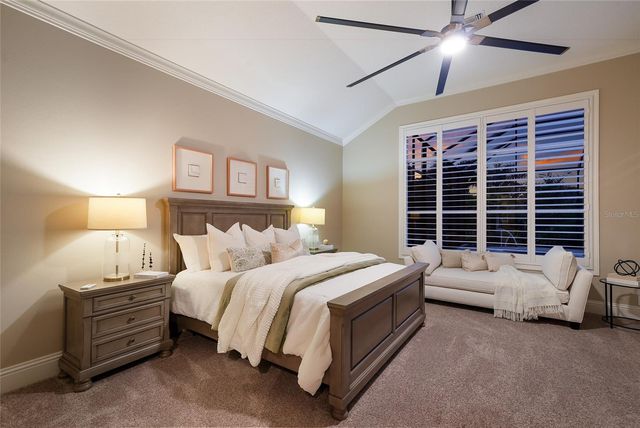 8122 LONE TREE GLEN, Lakewood Ranch, FL 34202
