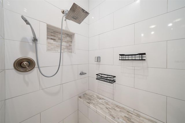 8122 LONE TREE GLEN, Lakewood Ranch, FL 34202
